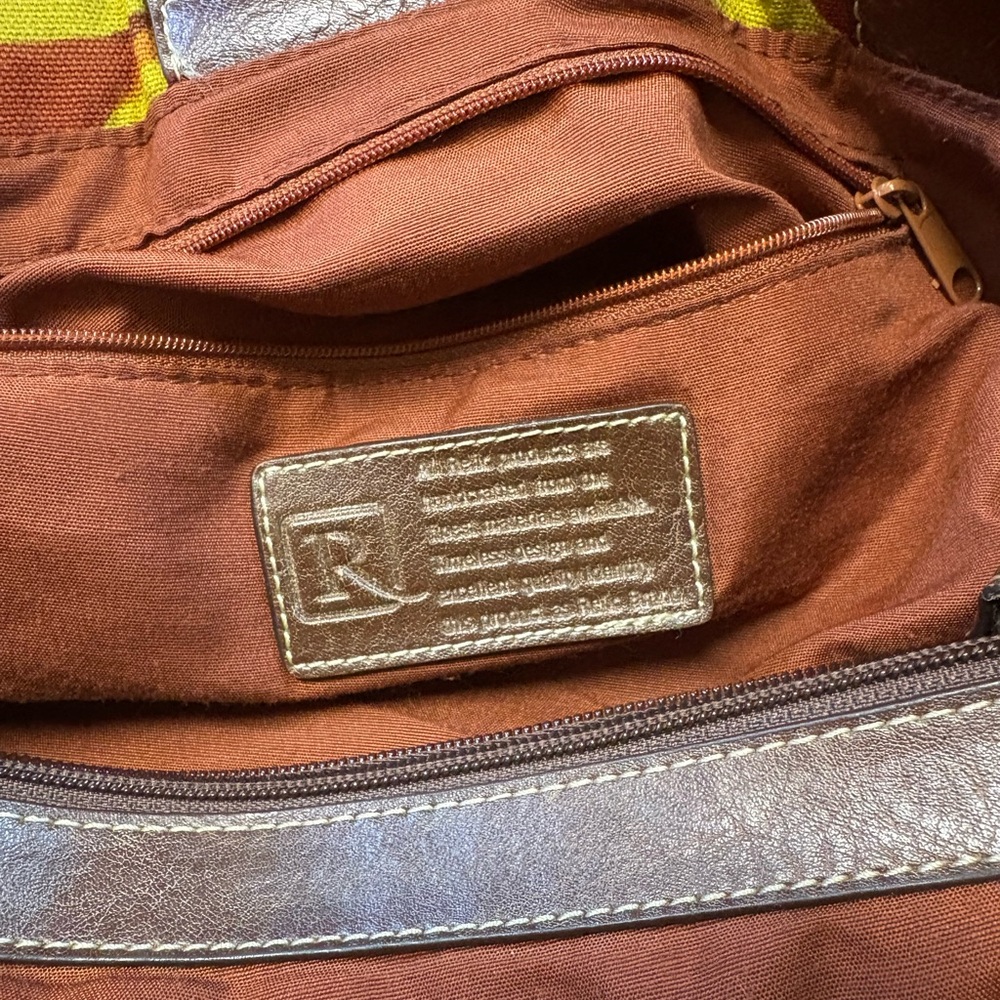 Relic Floral Pattern Purse - Picture 4 of 10